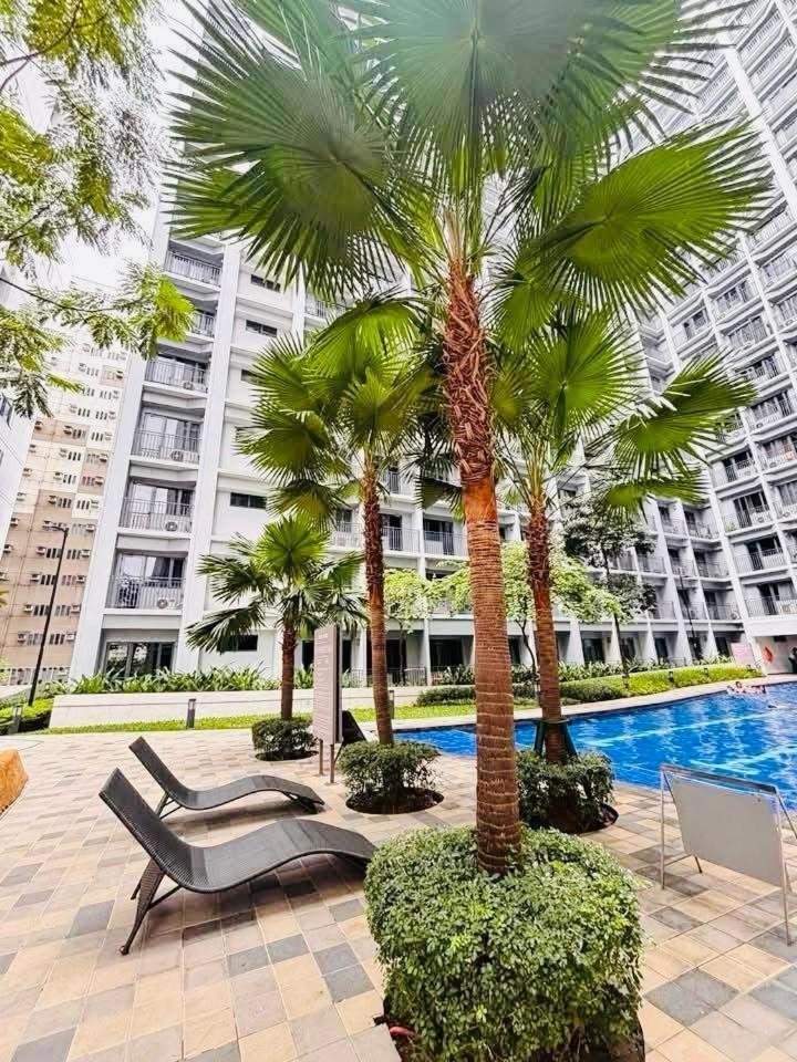 Franchelle Bliss - Shore 2 Residences Tower 1 Manila