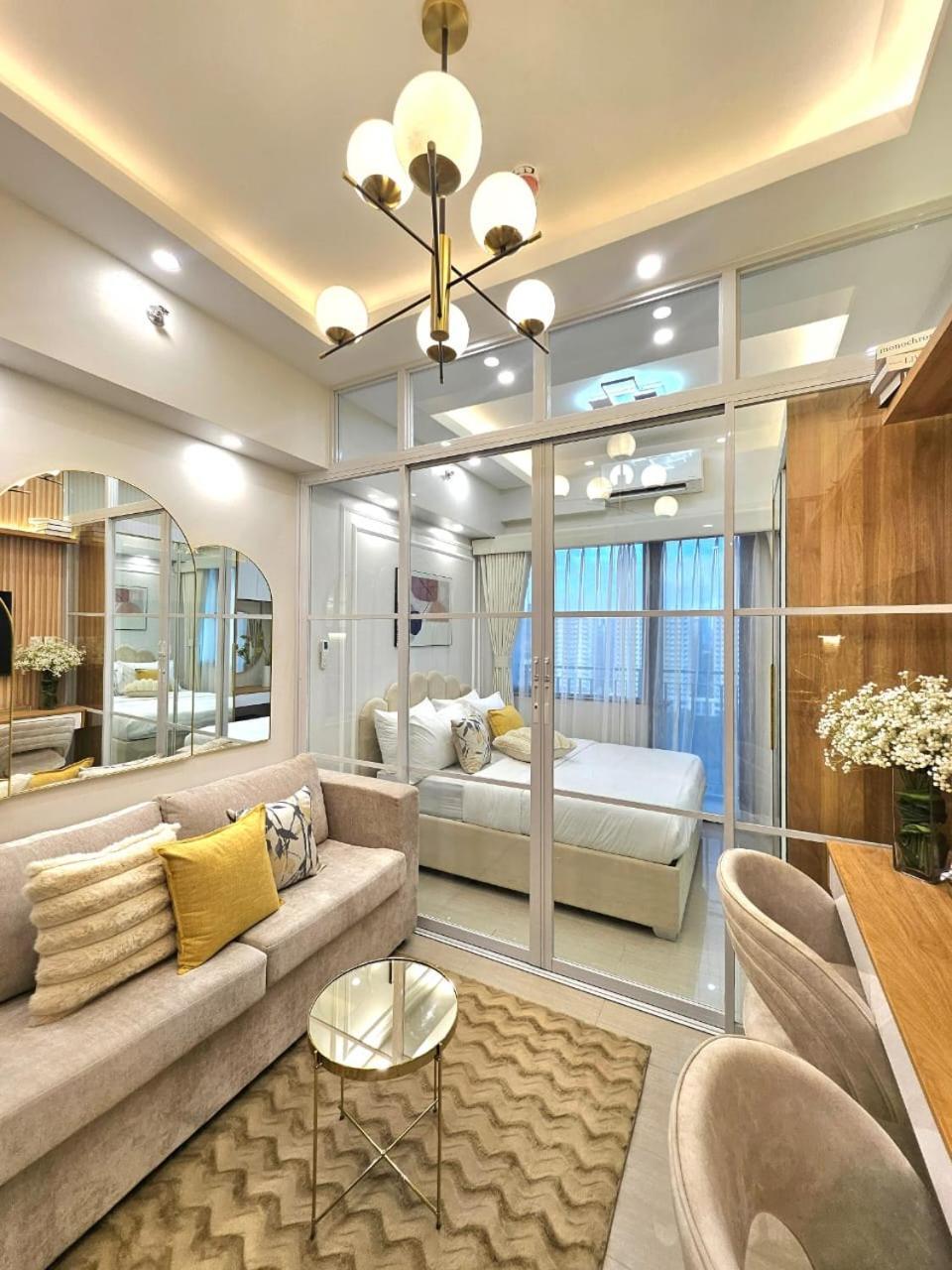 Franchelle Bliss - Shore 2 Residences Tower 1 * Manila
