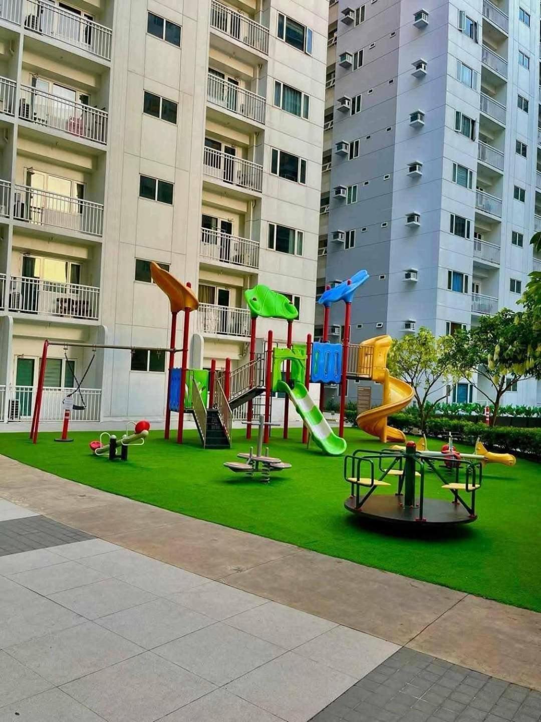 Franchelle Bliss - Shore 2 Residences Tower 1 Manila