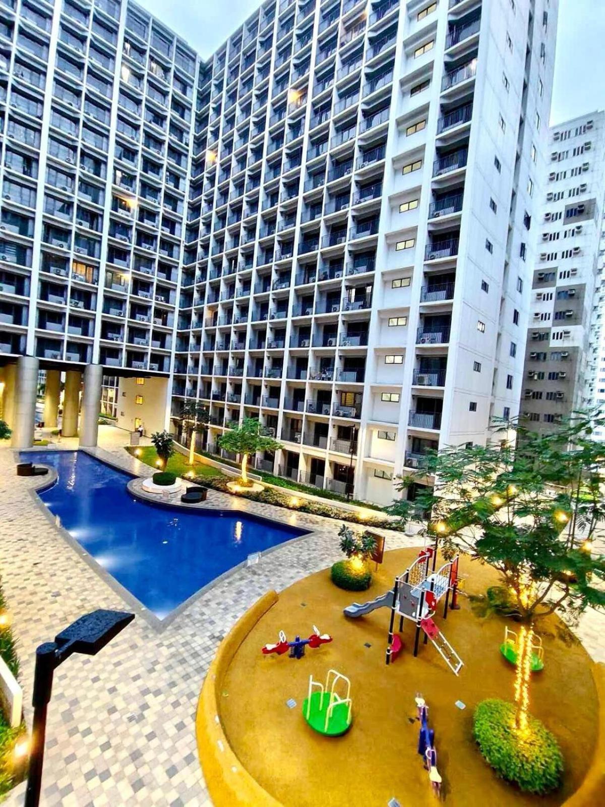 Franchelle Bliss - Shore 2 Residences Tower 1 Manila