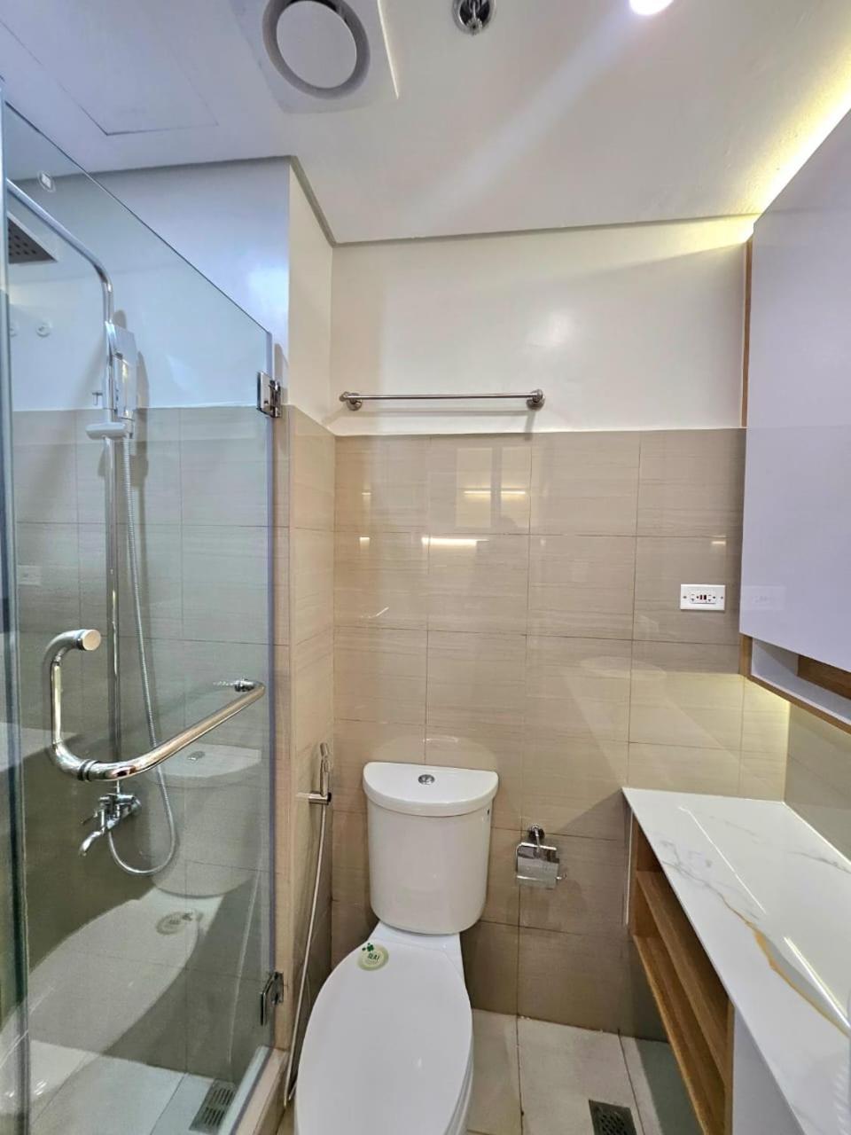 Franchelle Bliss - Shore 2 Residences Tower 1 Apartment *